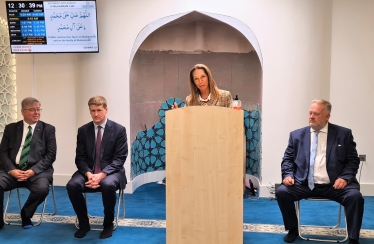 Helen speaking at the Mosque